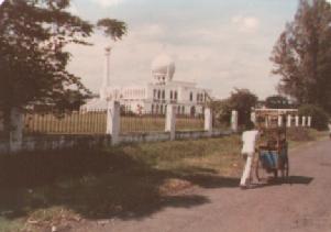 The old main mosque at Kebayoran Baru in May 1978